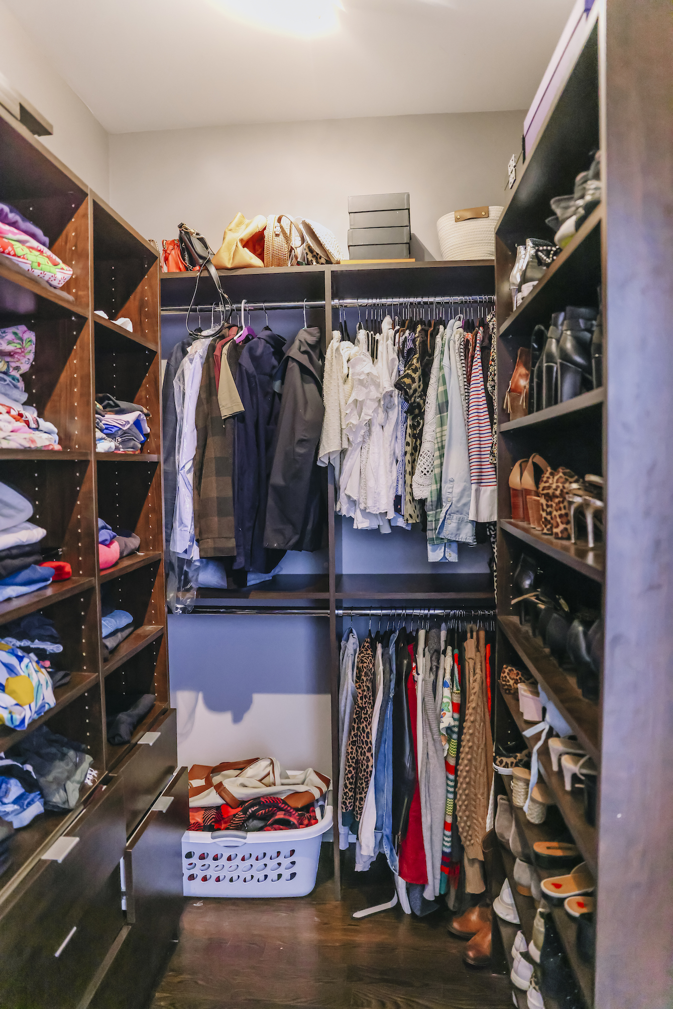 Linen Closet Organization - Chicagoland Custom Closets
